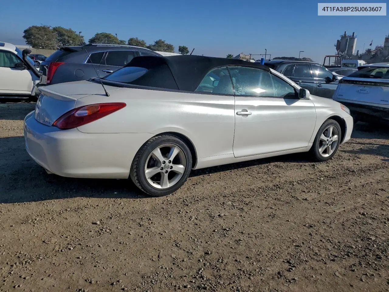 4T1FA38P25U063607 2005 Toyota Camry Solara Se