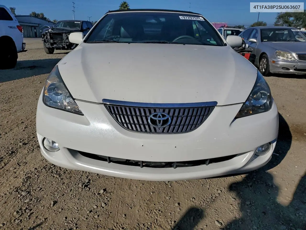 4T1FA38P25U063607 2005 Toyota Camry Solara Se