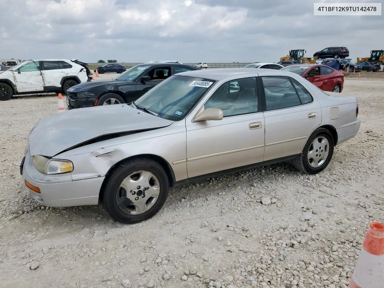 4T1BF12K9TU142478 1996 Toyota Camry Le