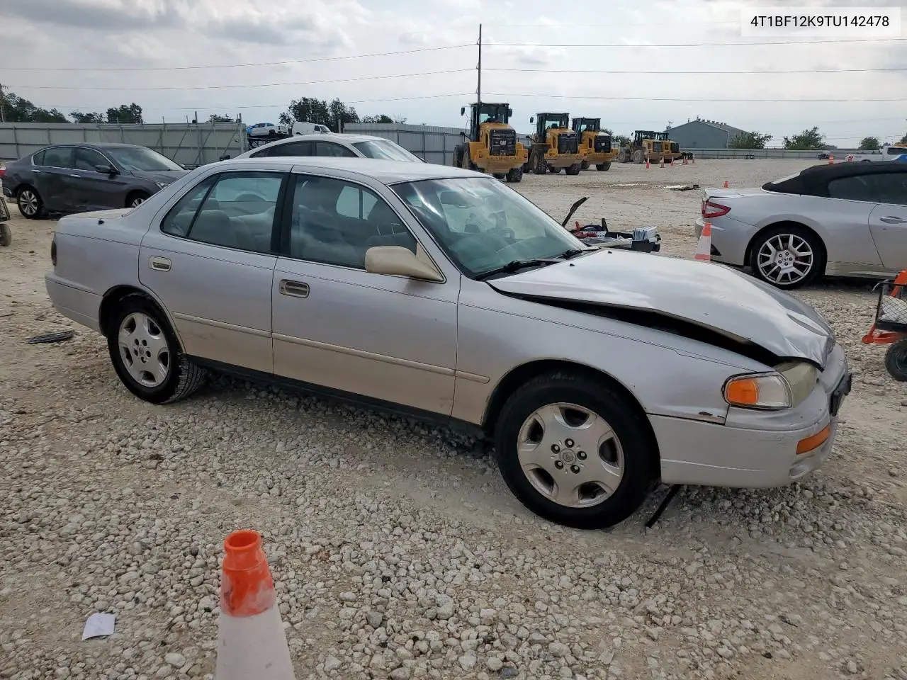 4T1BF12K9TU142478 1996 Toyota Camry Le