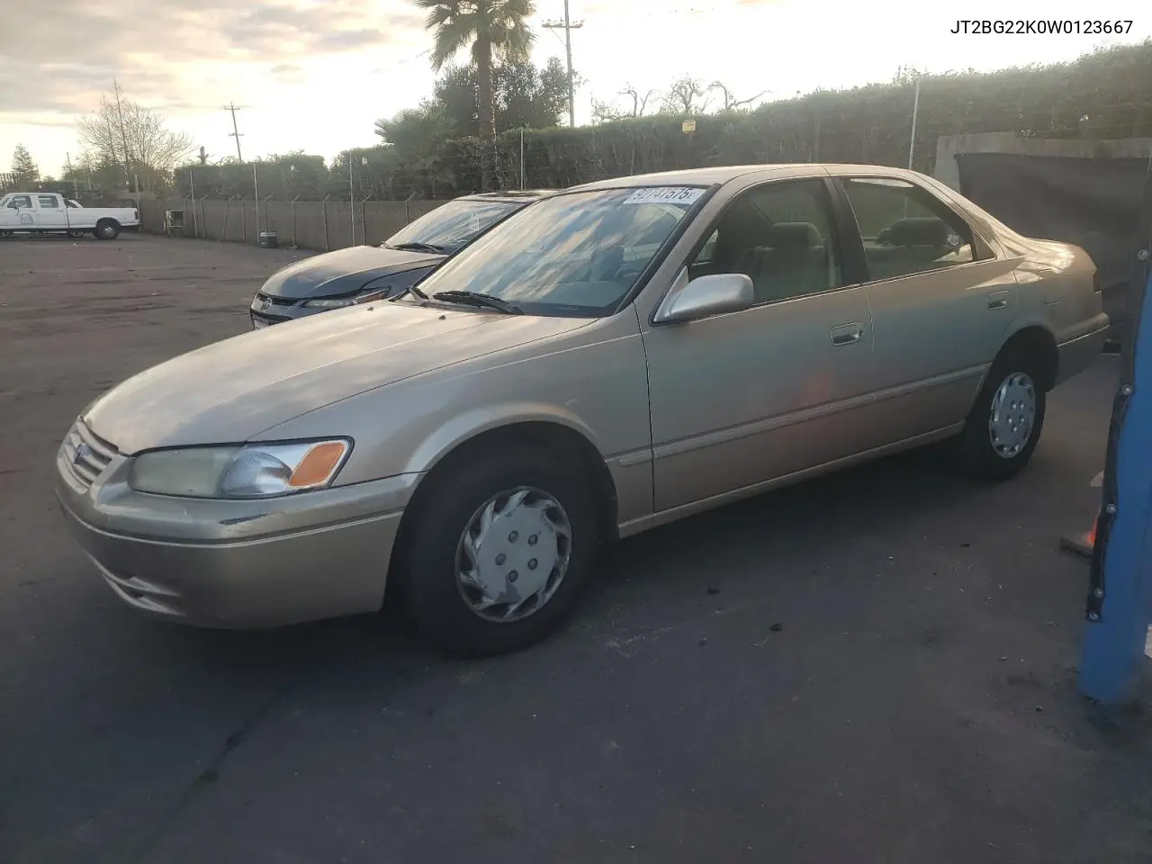 JT2BG22K0W0123667 1998 Toyota Camry Ce
