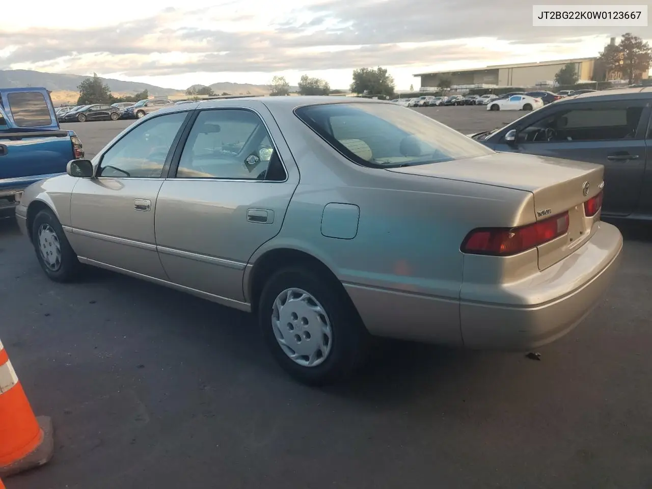 JT2BG22K0W0123667 1998 Toyota Camry Ce
