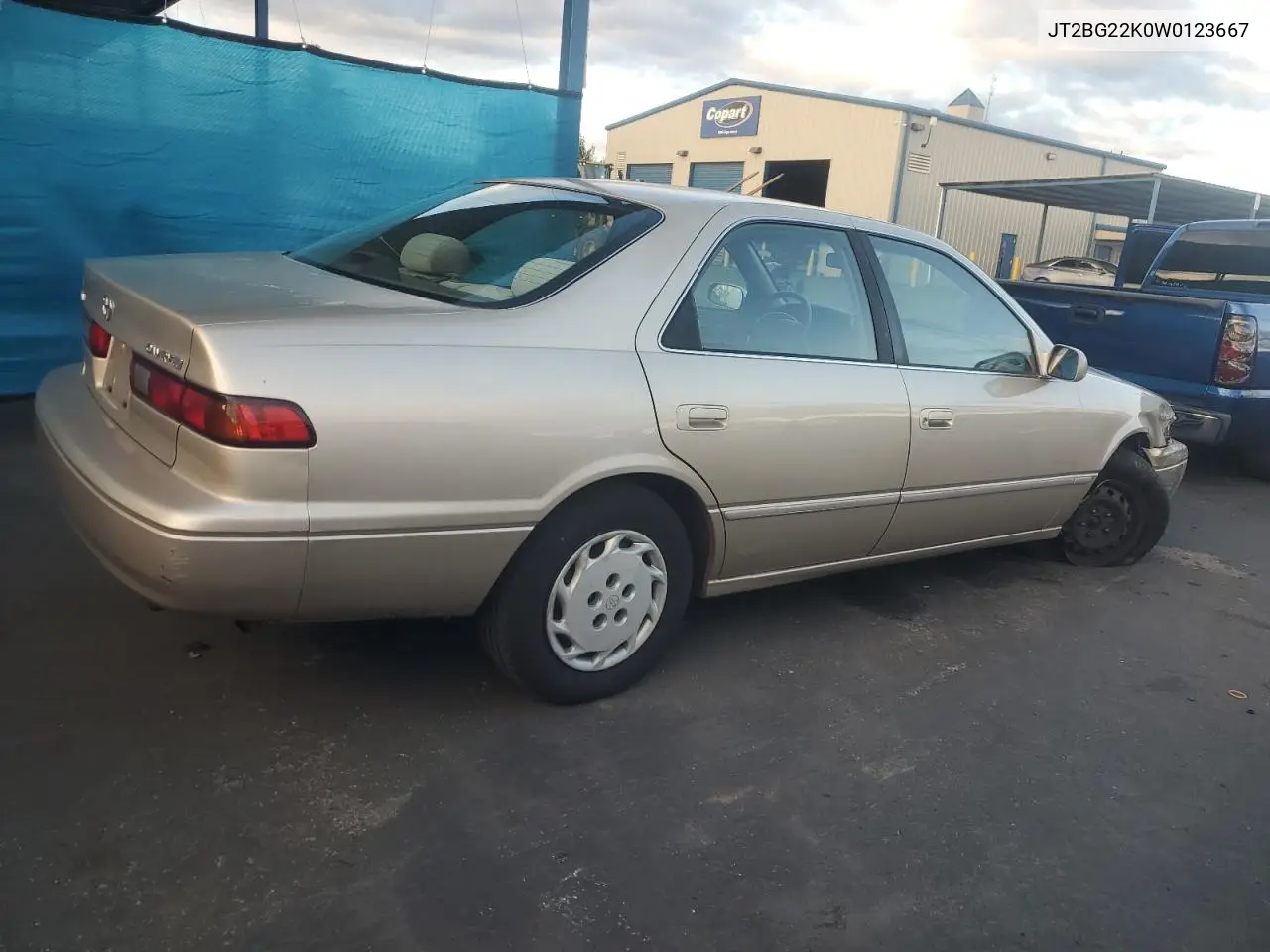JT2BG22K0W0123667 1998 Toyota Camry Ce