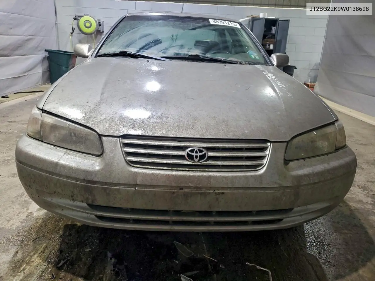 JT2BG22K9W0138698 1998 Toyota Camry Ce