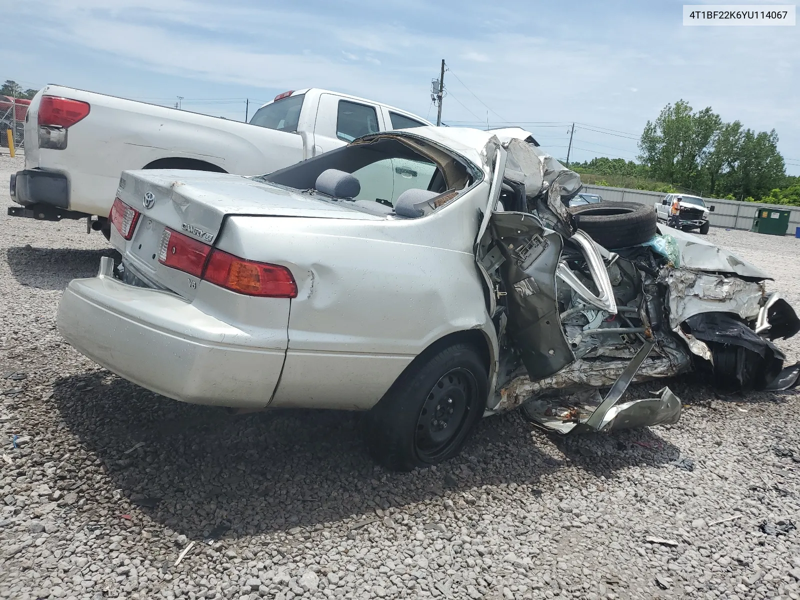 2000 Toyota Camry Le VIN: 4T1BF22K6YU114067 Lot: 53437084