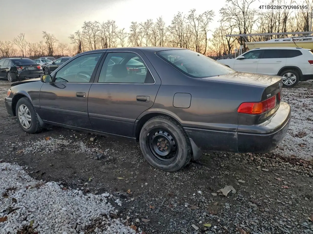 4T1BG28K7YU986195 2000 Toyota Camry Ce