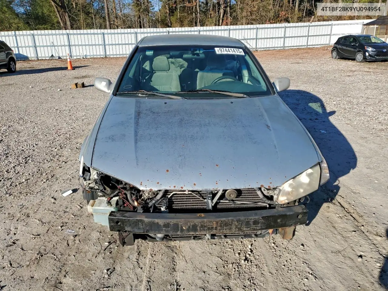 4T1BF28K9YU094954 2000 Toyota Camry Le V6