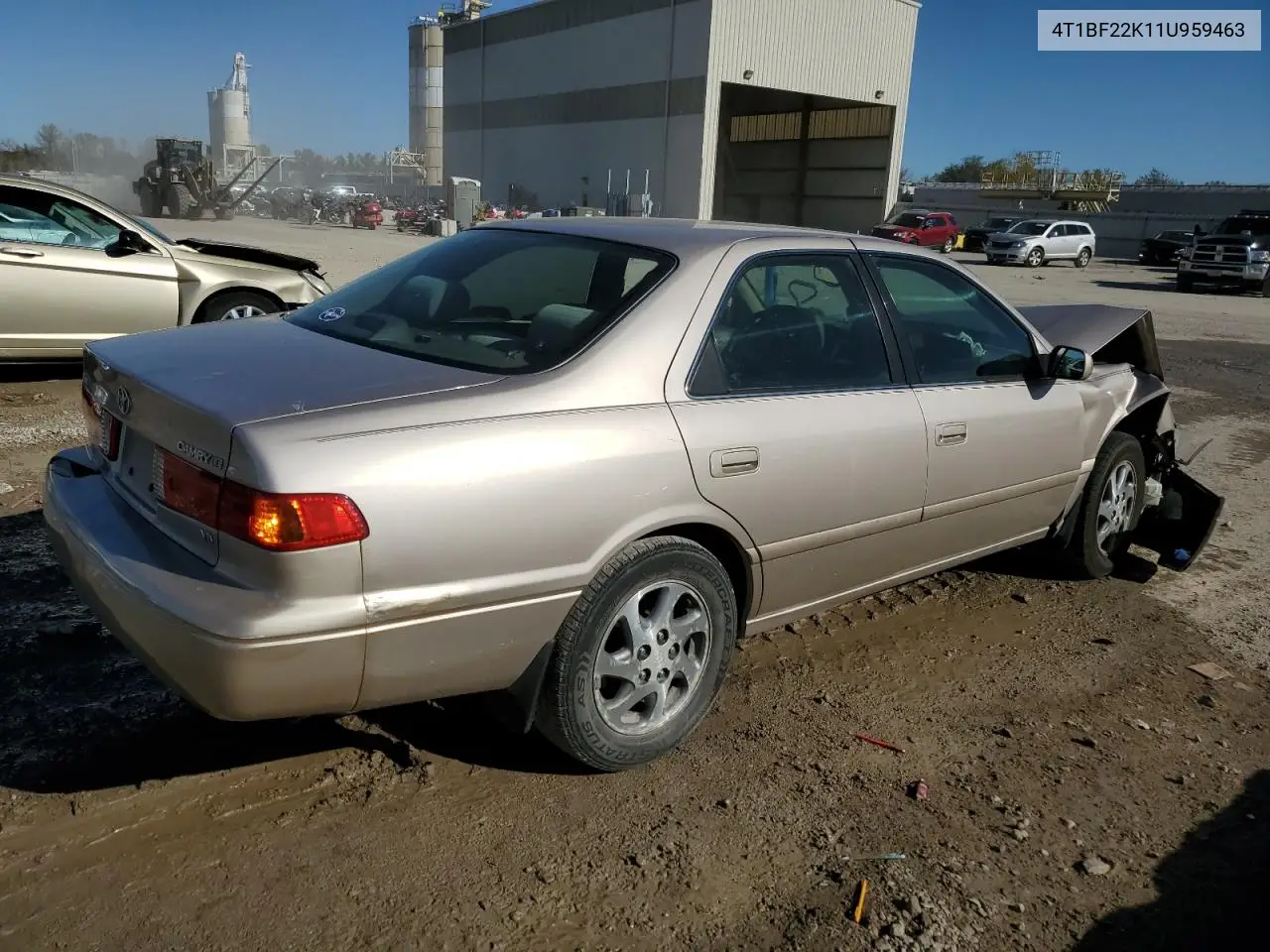 4T1BF22K11U959463 2001 Toyota Camry Le