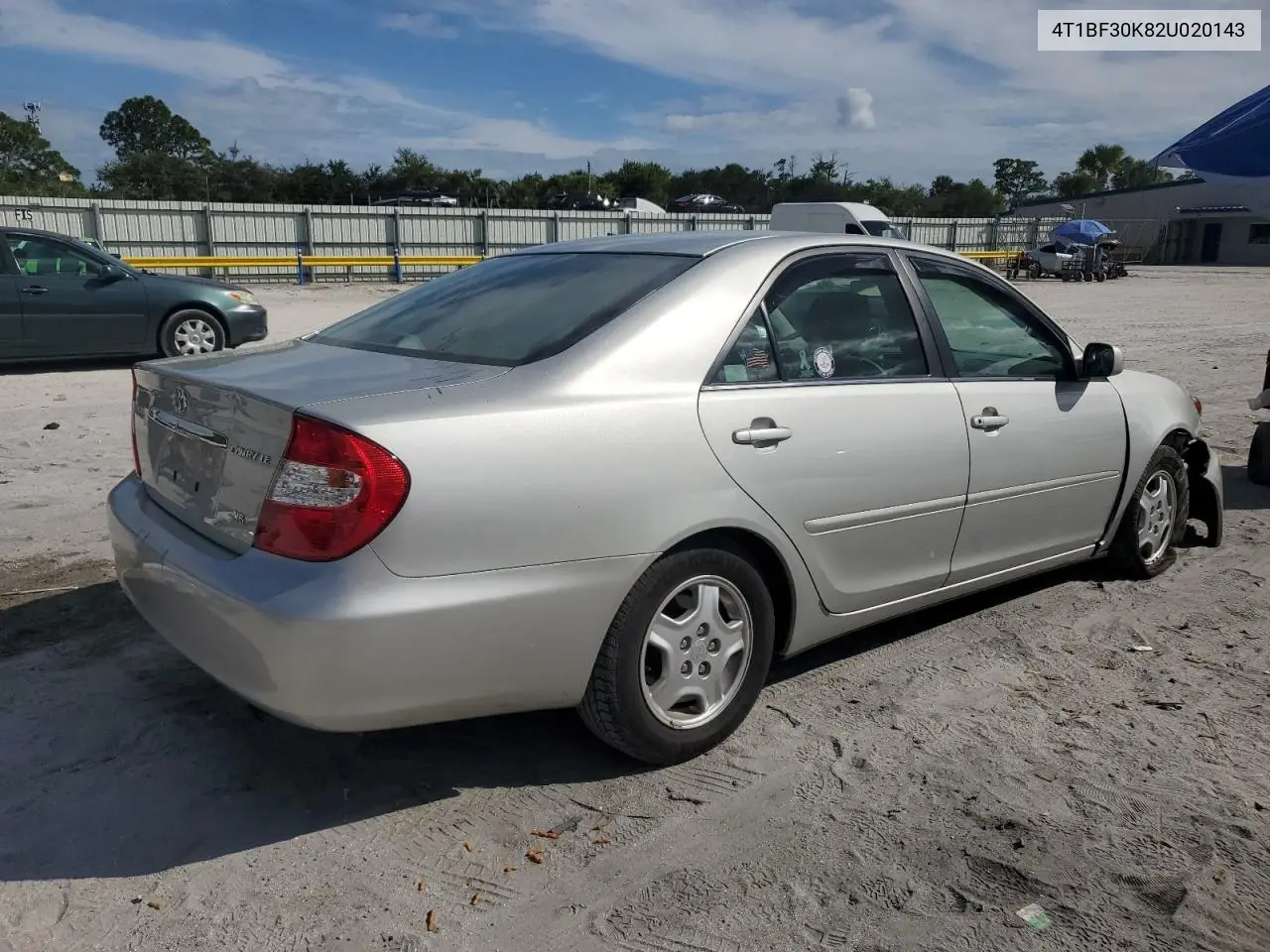 4T1BF30K82U020143 2002 Toyota Camry Le
