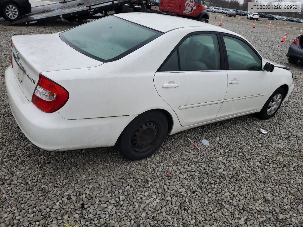 JTDBE32K220136952 2002 Toyota Camry Le