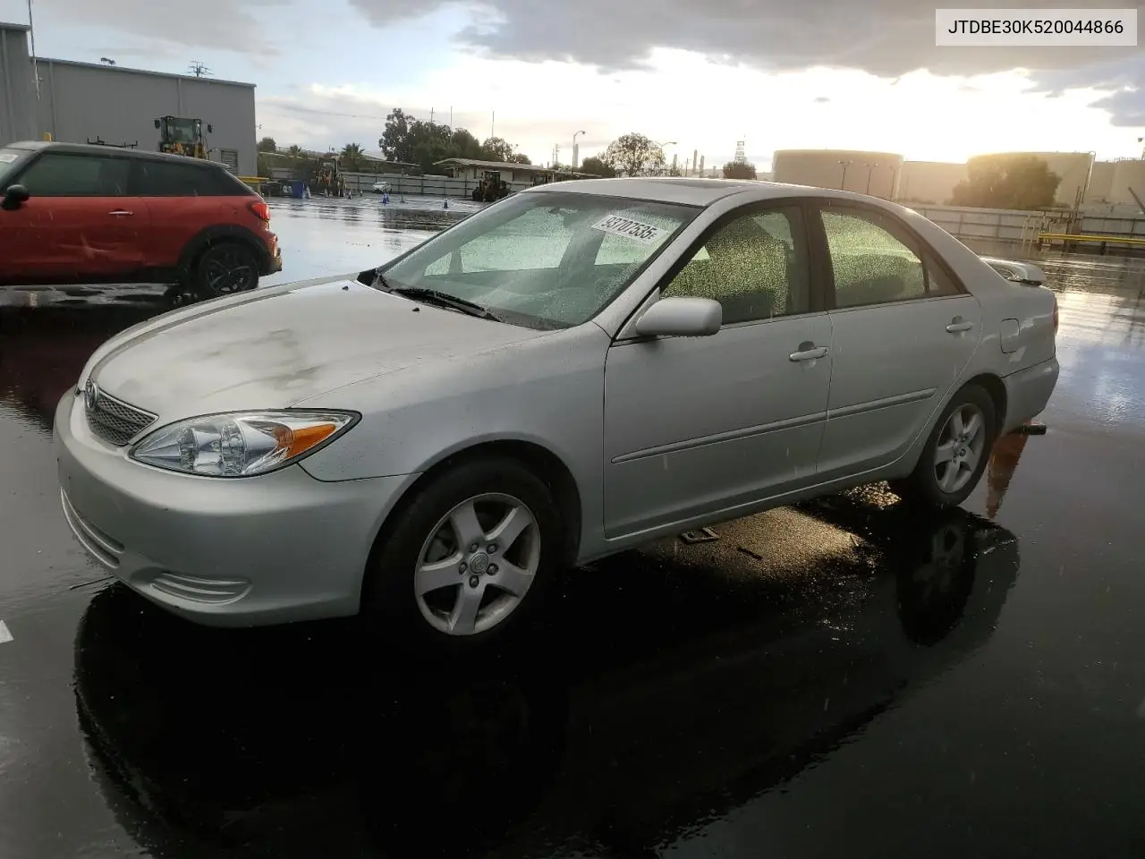 JTDBE30K520044866 2002 Toyota Camry Le