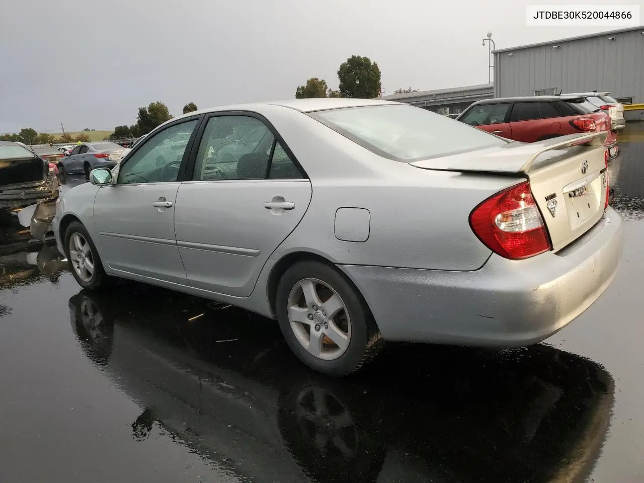 JTDBE30K520044866 2002 Toyota Camry Le