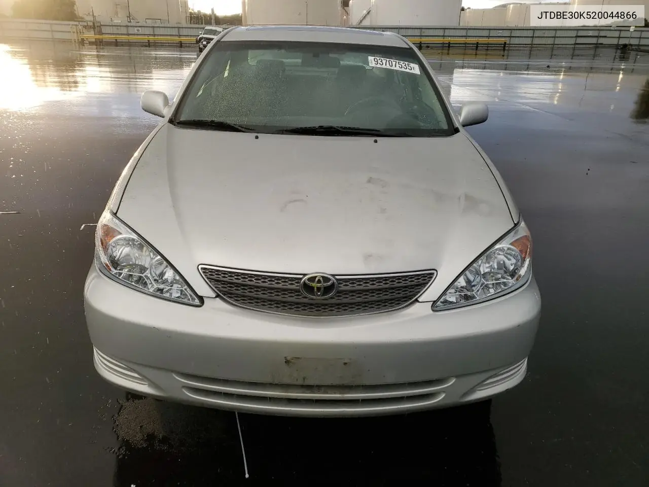 JTDBE30K520044866 2002 Toyota Camry Le
