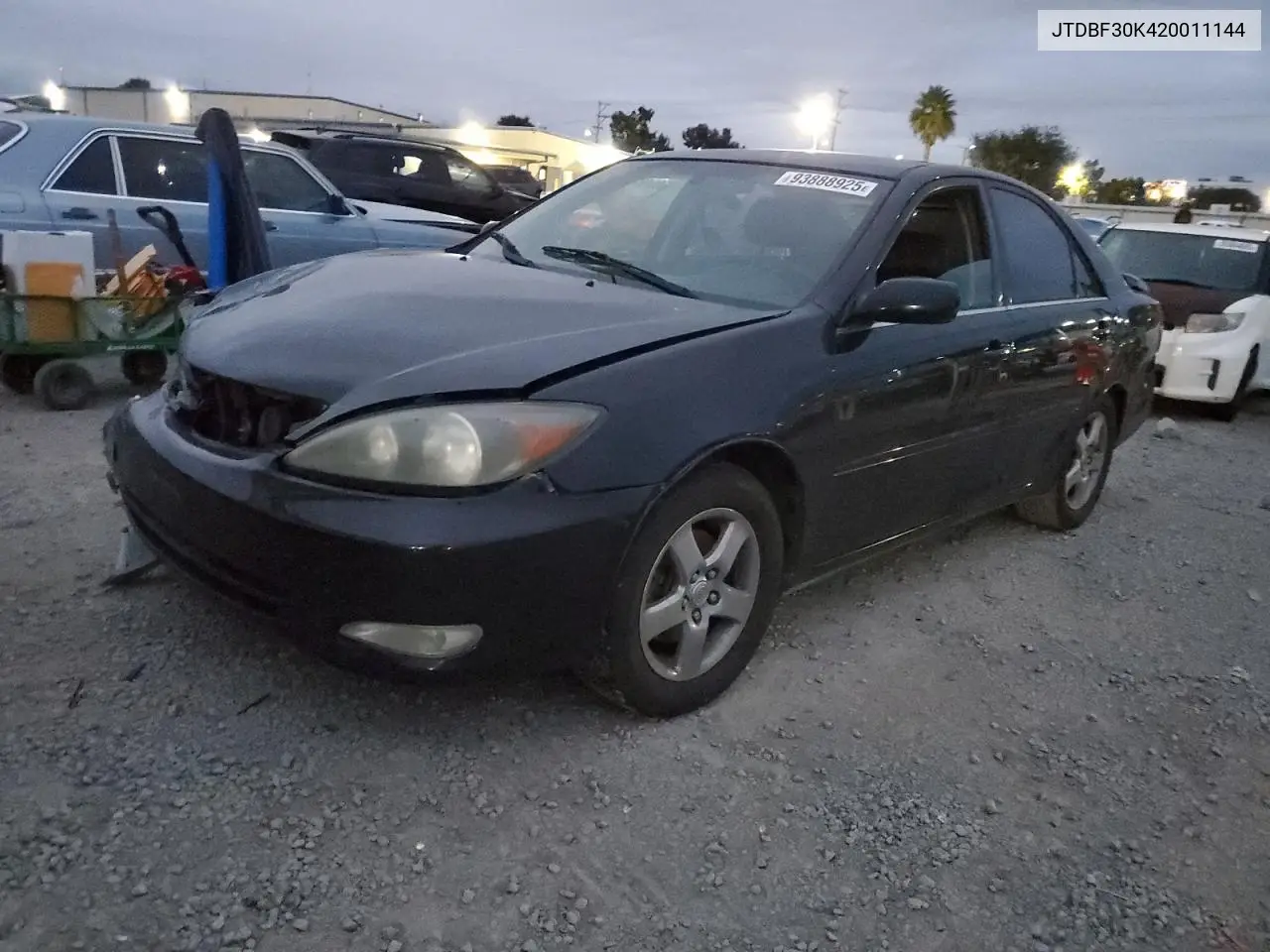 JTDBF30K420011144 2002 Toyota Camry Le