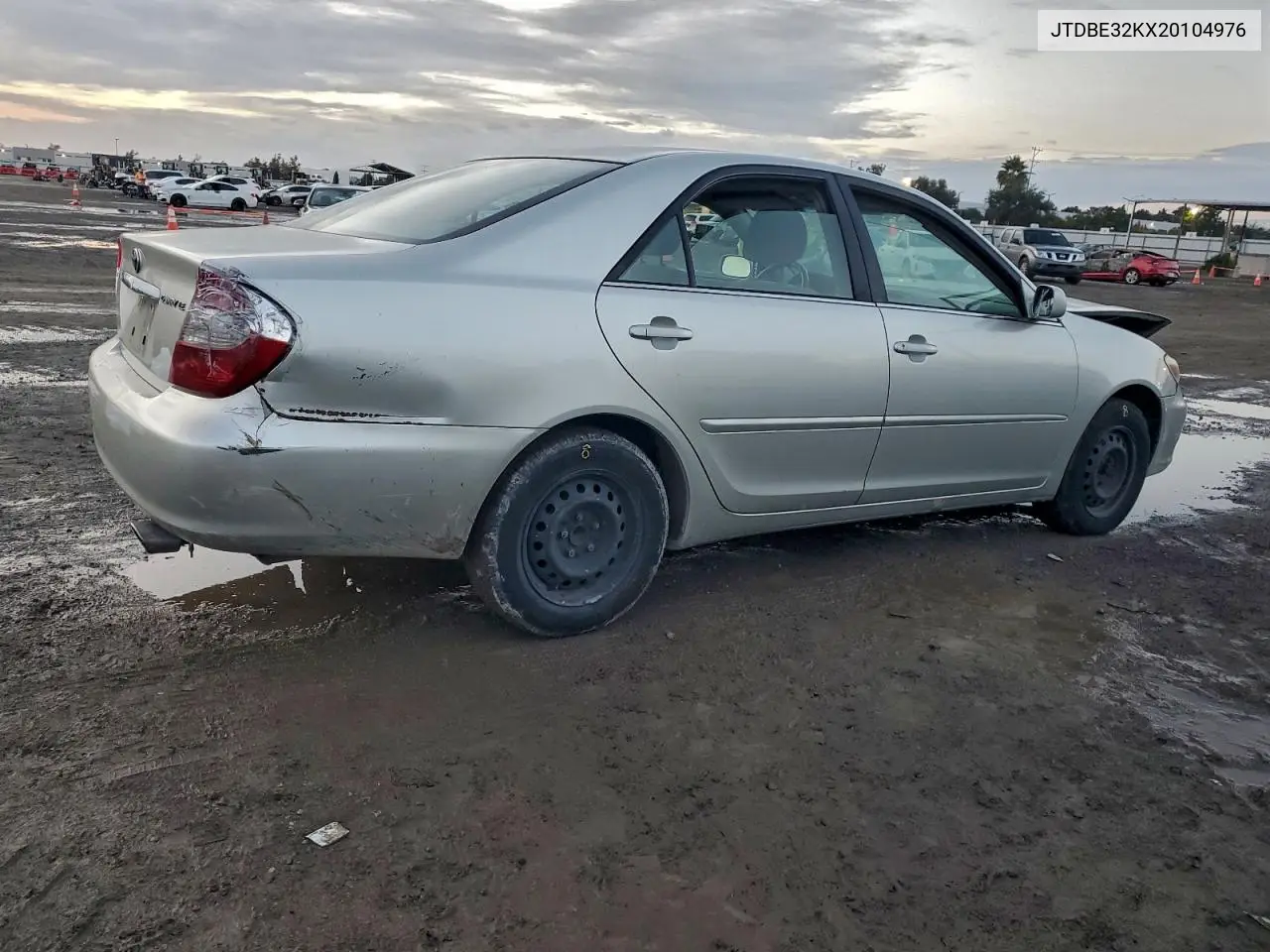 JTDBE32KX20104976 2002 Toyota Camry Le