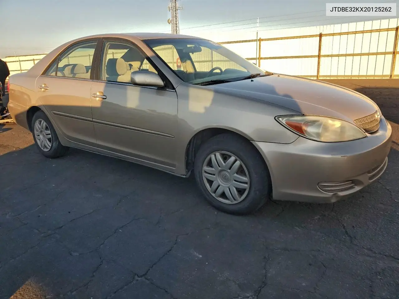 JTDBE32KX20125262 2002 Toyota Camry Le
