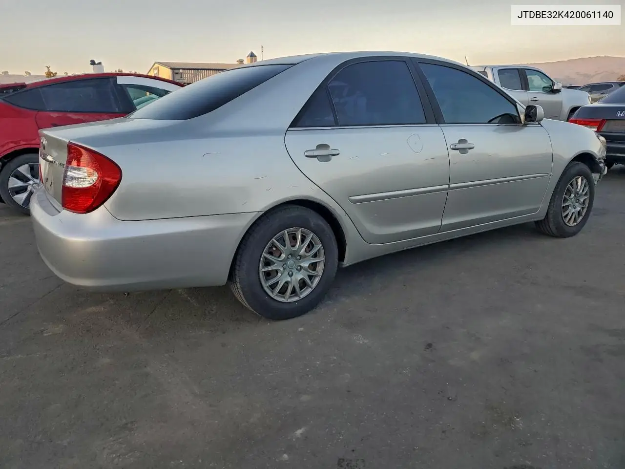 JTDBE32K420061140 2002 Toyota Camry Le