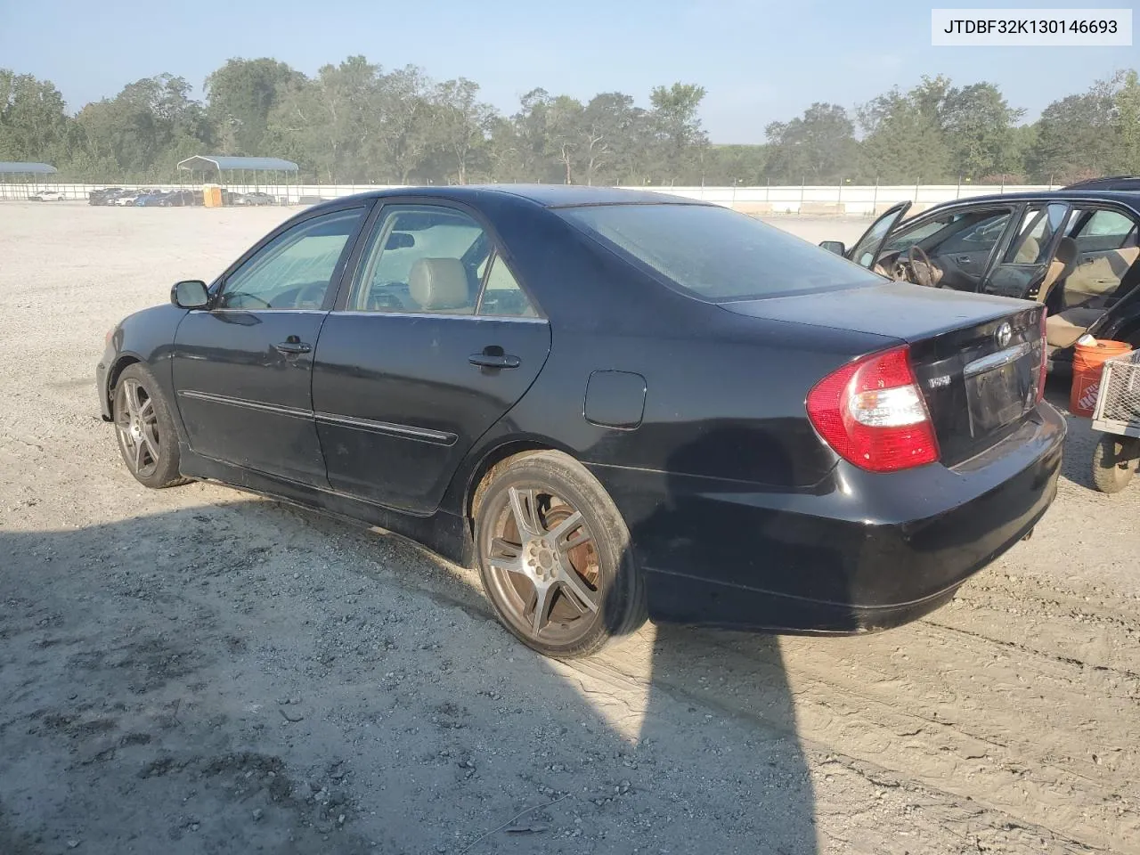 JTDBF32K130146693 2003 Toyota Camry Le