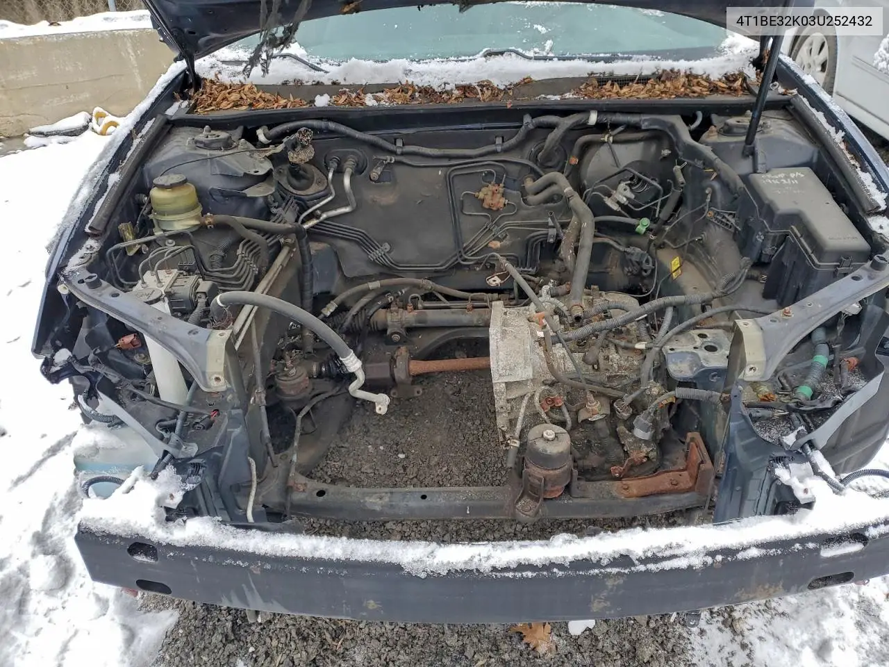 4T1BE32K03U252432 2003 Toyota Camry Le