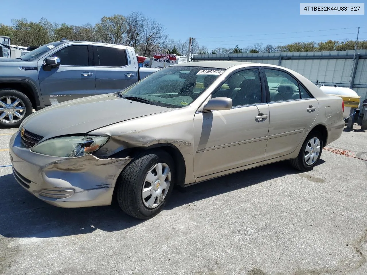 4T1BE32K44U831327 2004 Toyota Camry Le