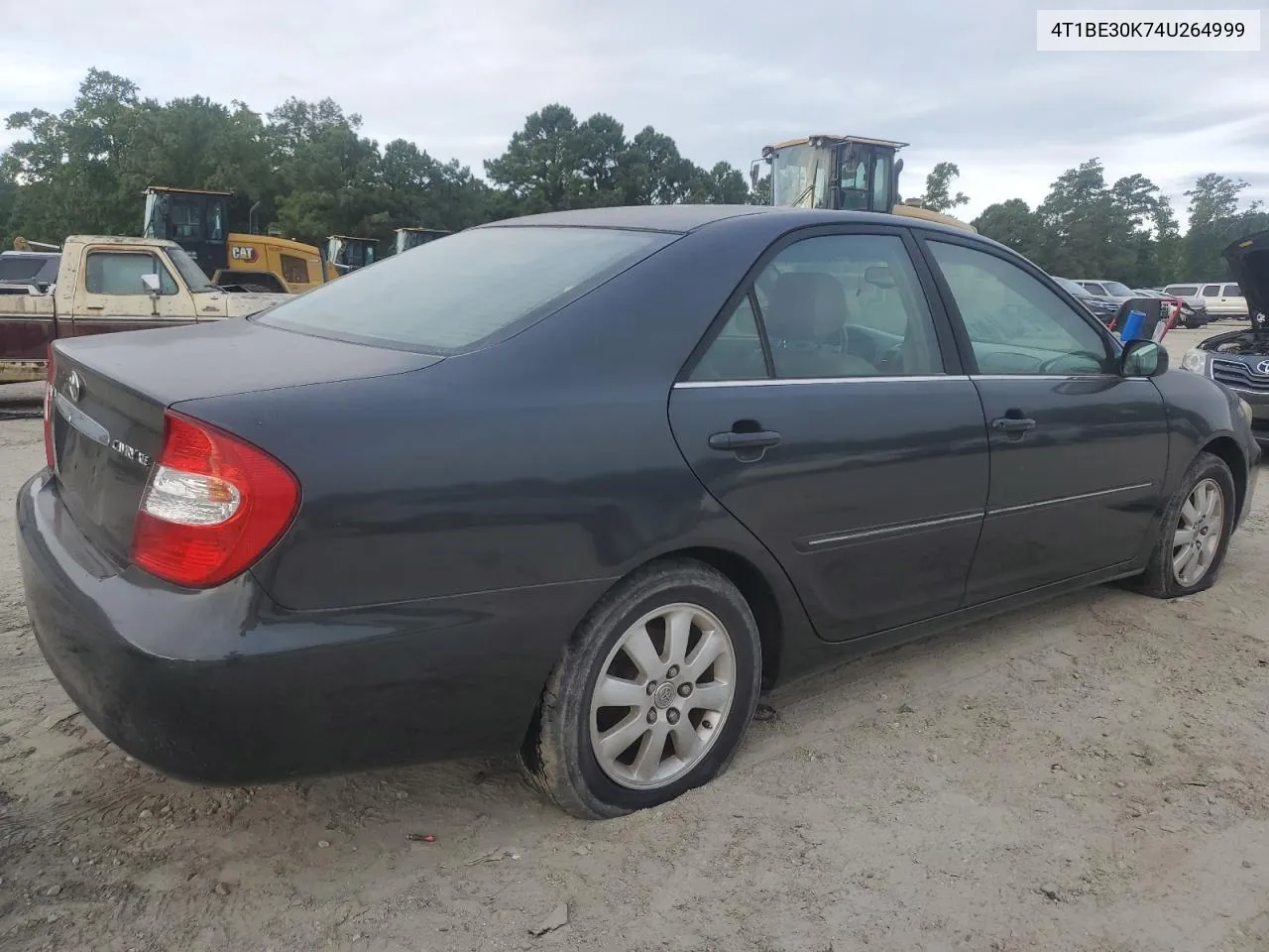 4T1BE30K74U264999 2004 Toyota Camry Le