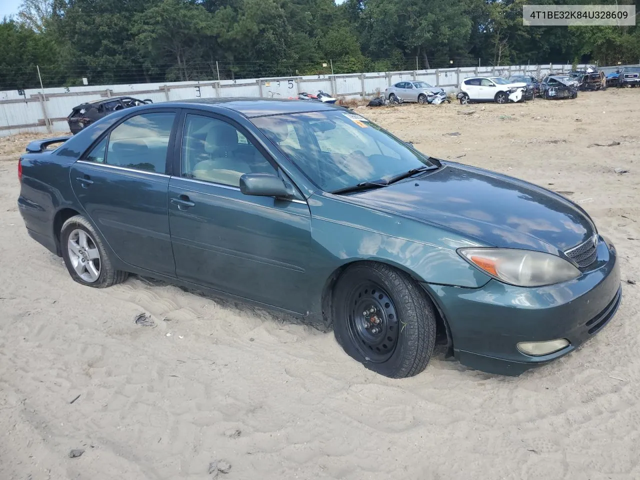 4T1BE32K84U328609 2004 Toyota Camry Le