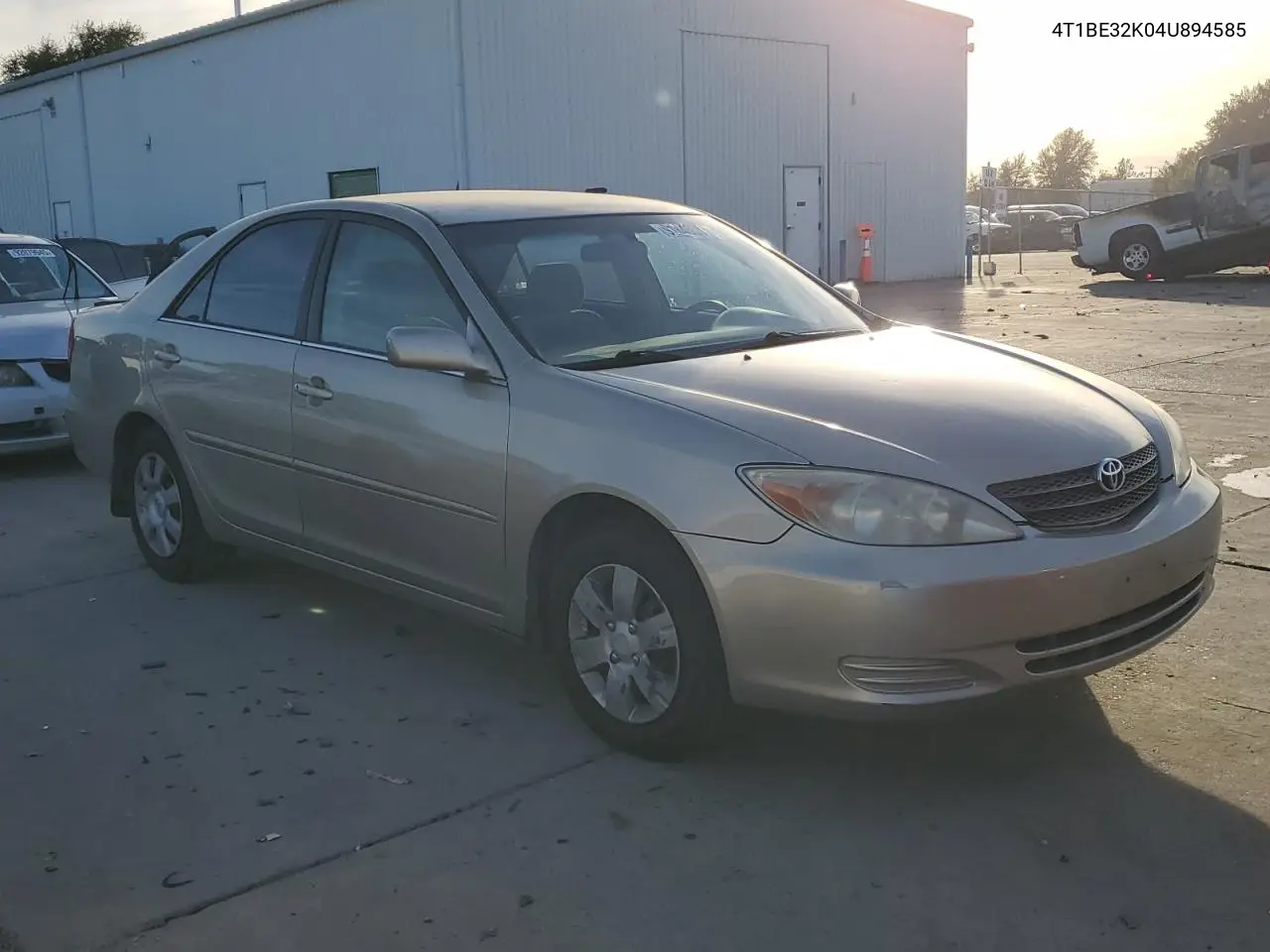 4T1BE32K04U894585 2004 Toyota Camry Le