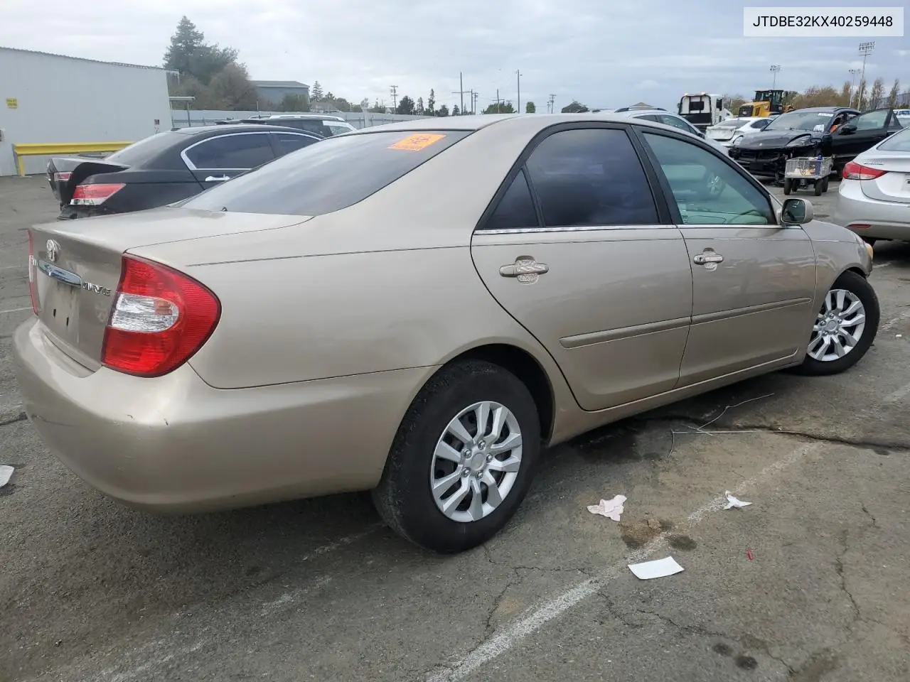 JTDBE32KX40259448 2004 Toyota Camry Le