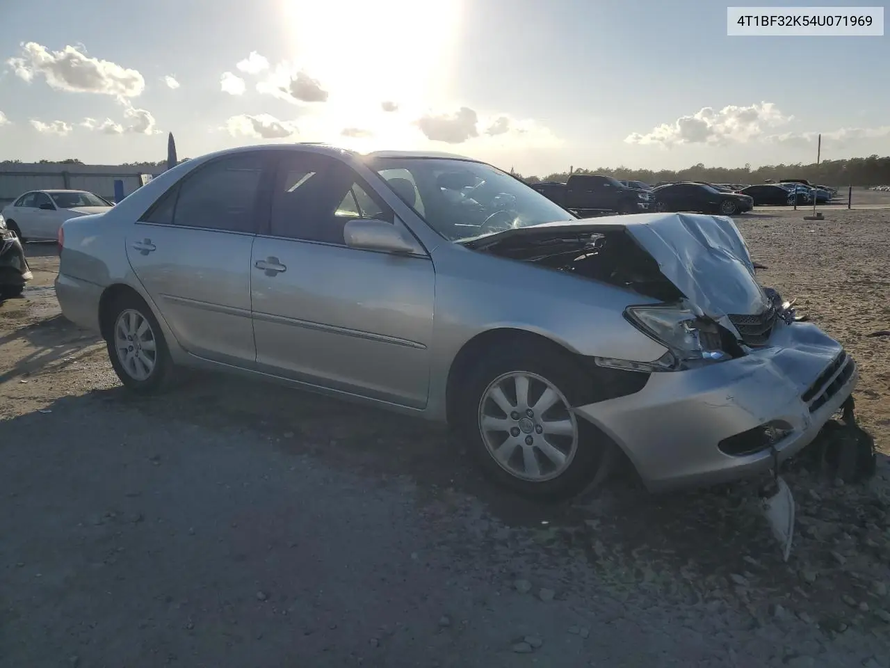 4T1BF32K54U071969 2004 Toyota Camry Le