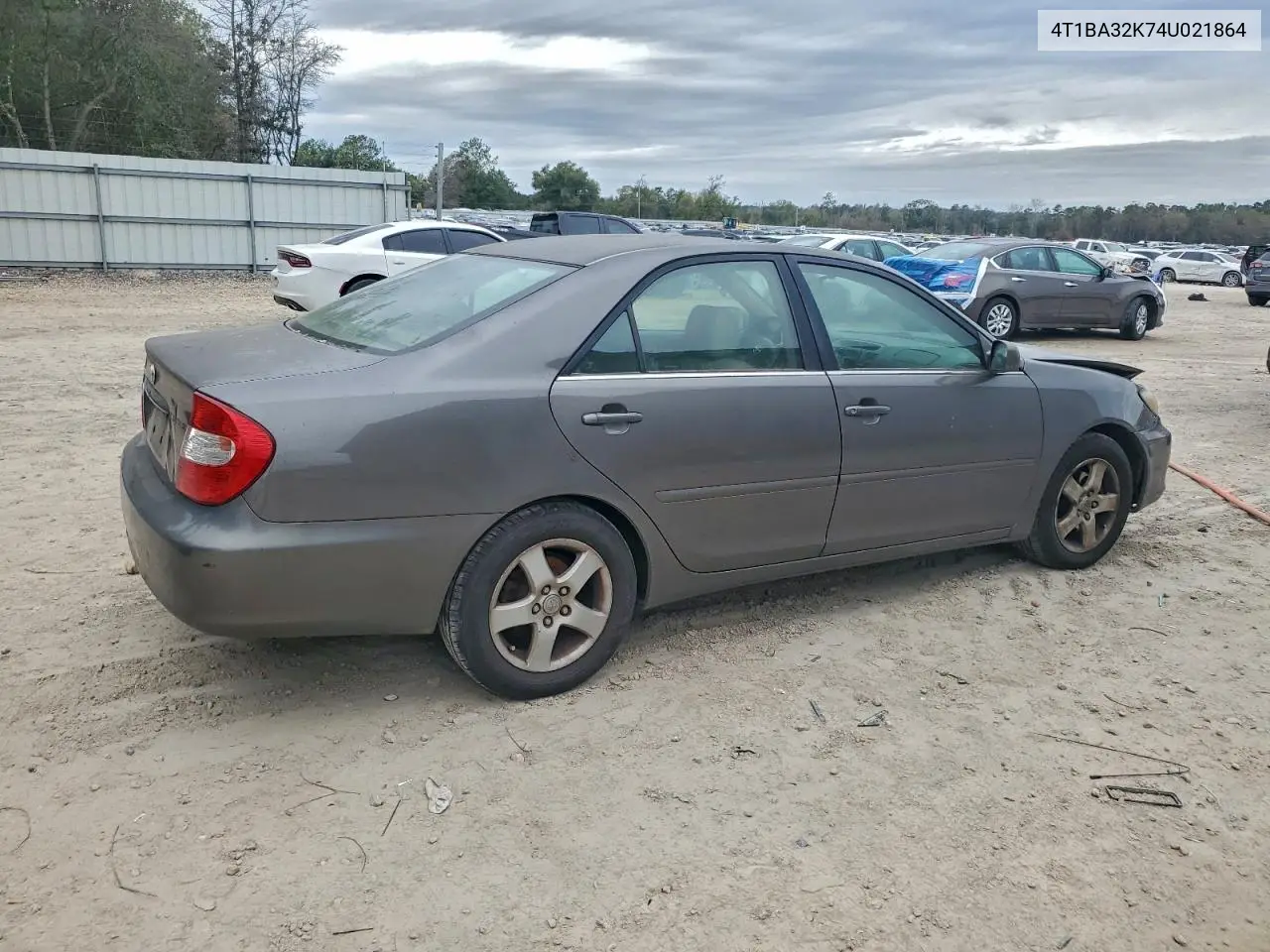 4T1BA32K74U021864 2004 Toyota Camry Se