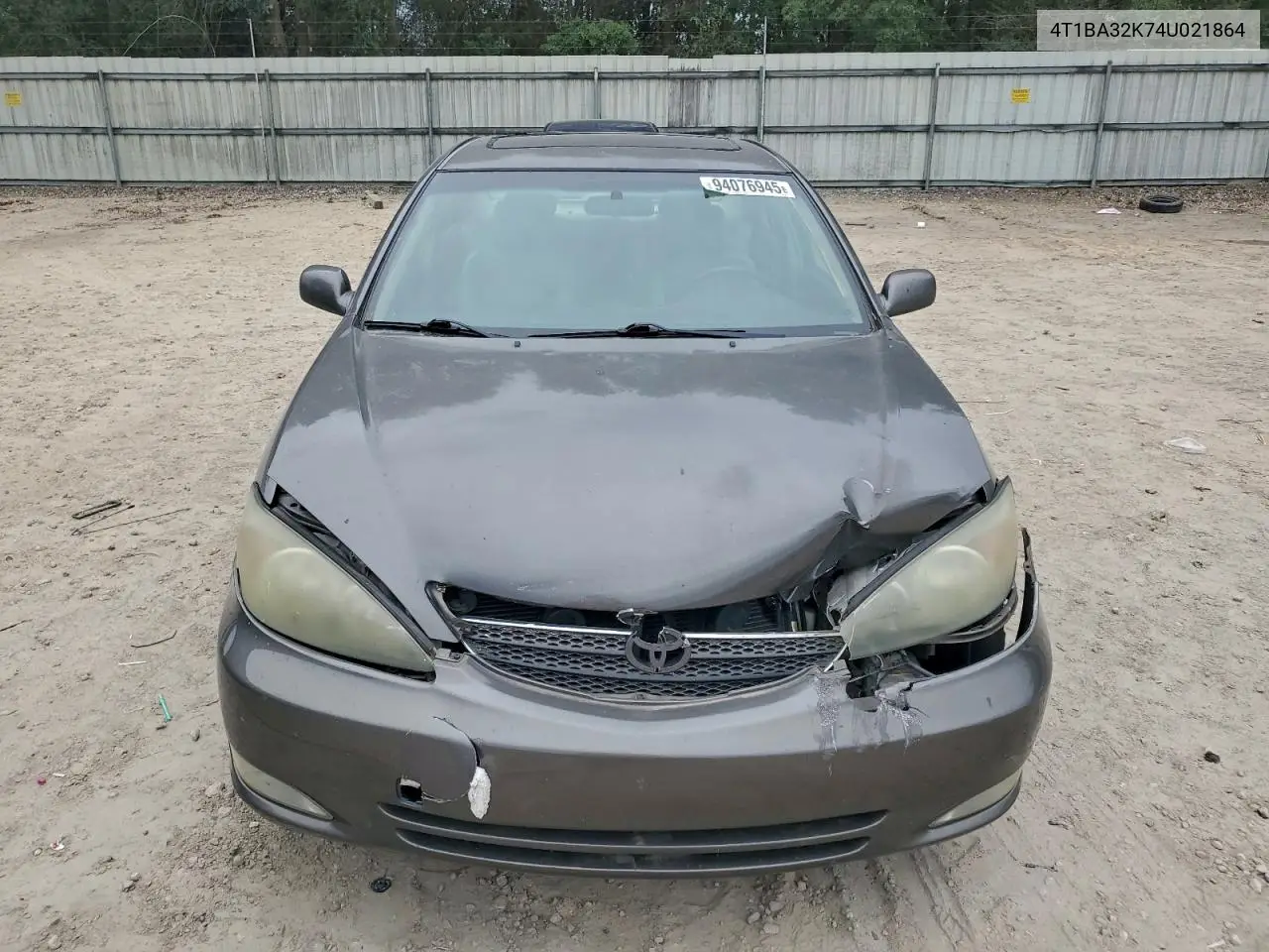 4T1BA32K74U021864 2004 Toyota Camry Se
