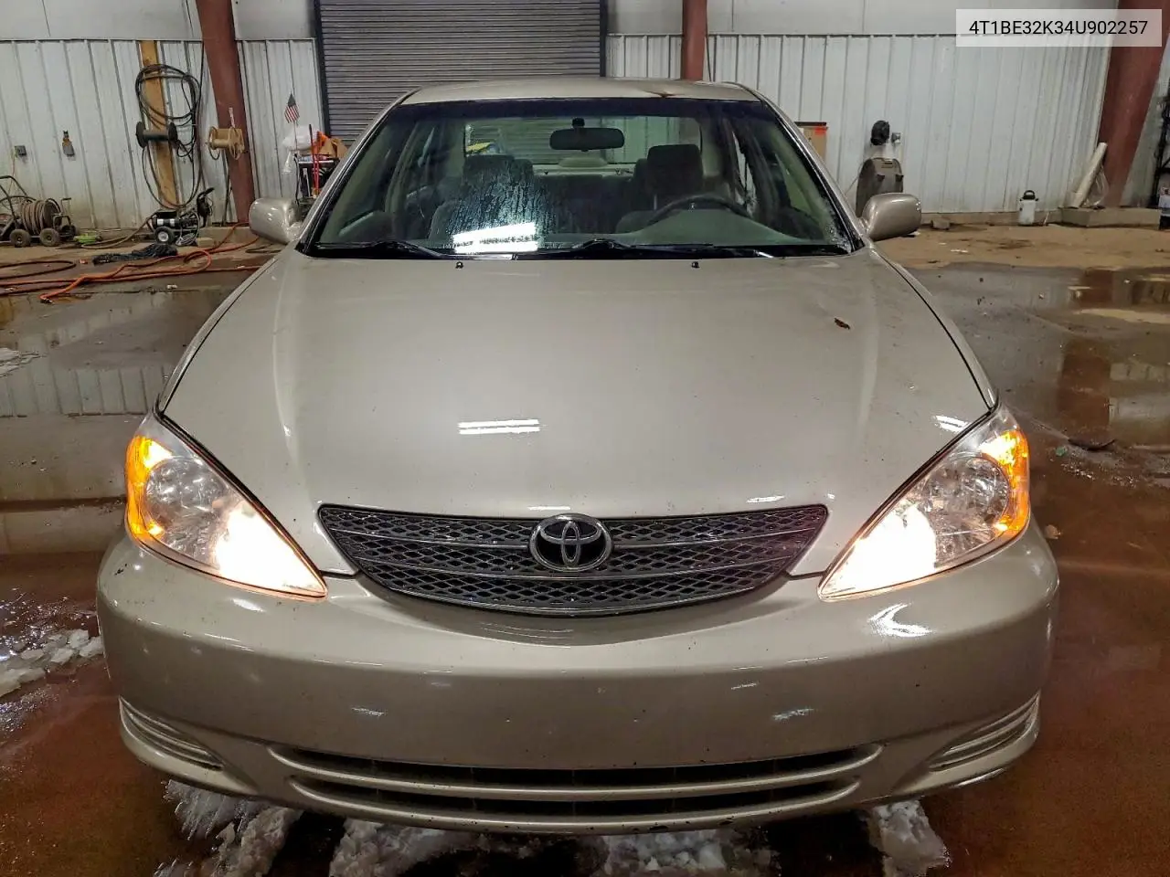 4T1BE32K34U902257 2004 Toyota Camry Le