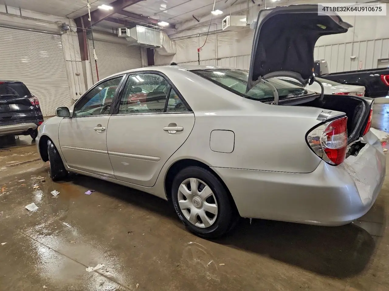 4T1BE32K64U910675 2004 Toyota Camry Le
