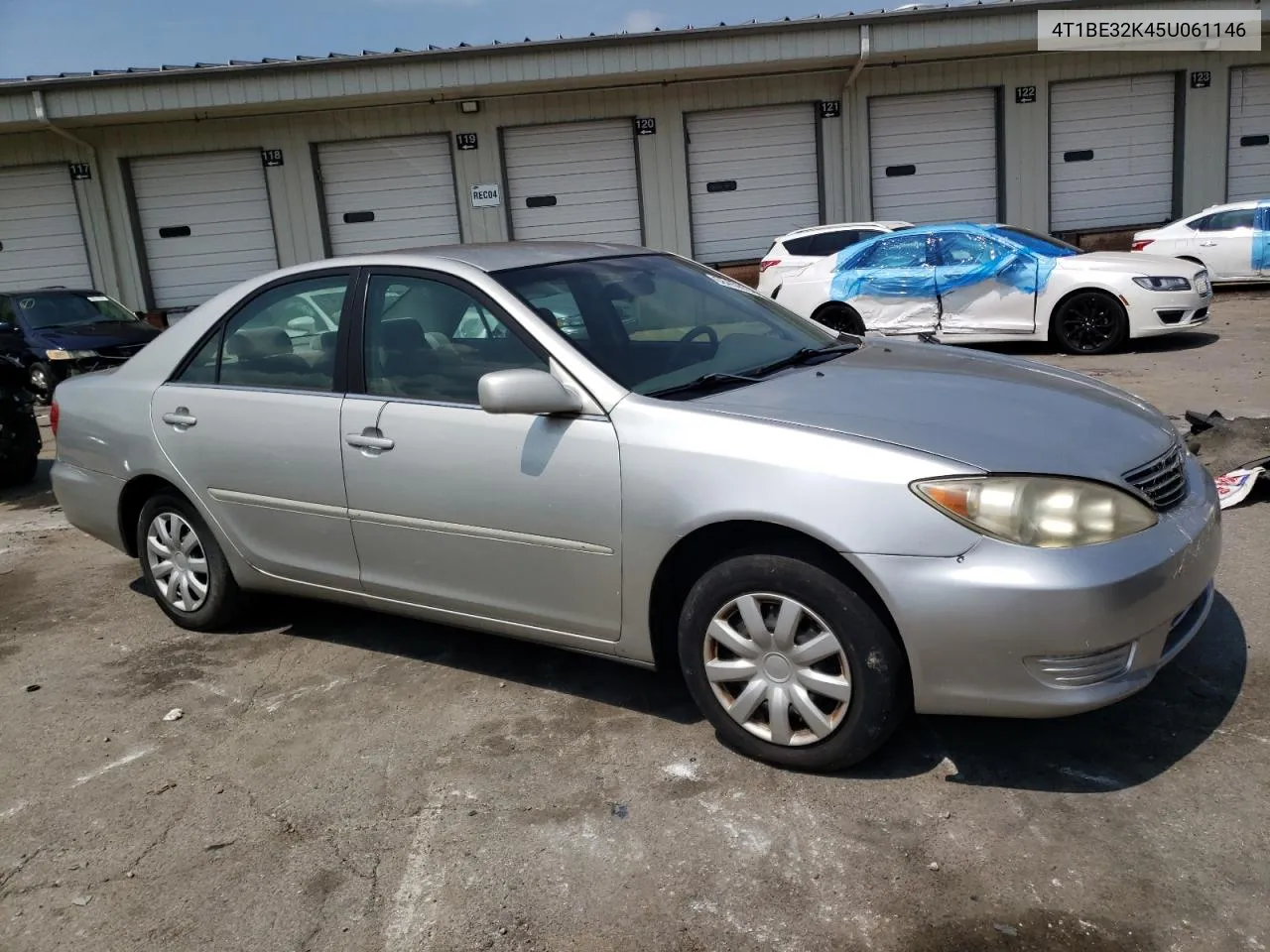 4T1BE32K45U061146 2005 Toyota Camry Le