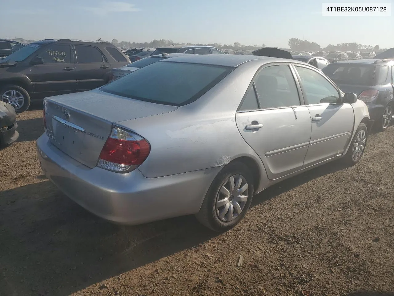 4T1BE32K05U087128 2005 Toyota Camry Le