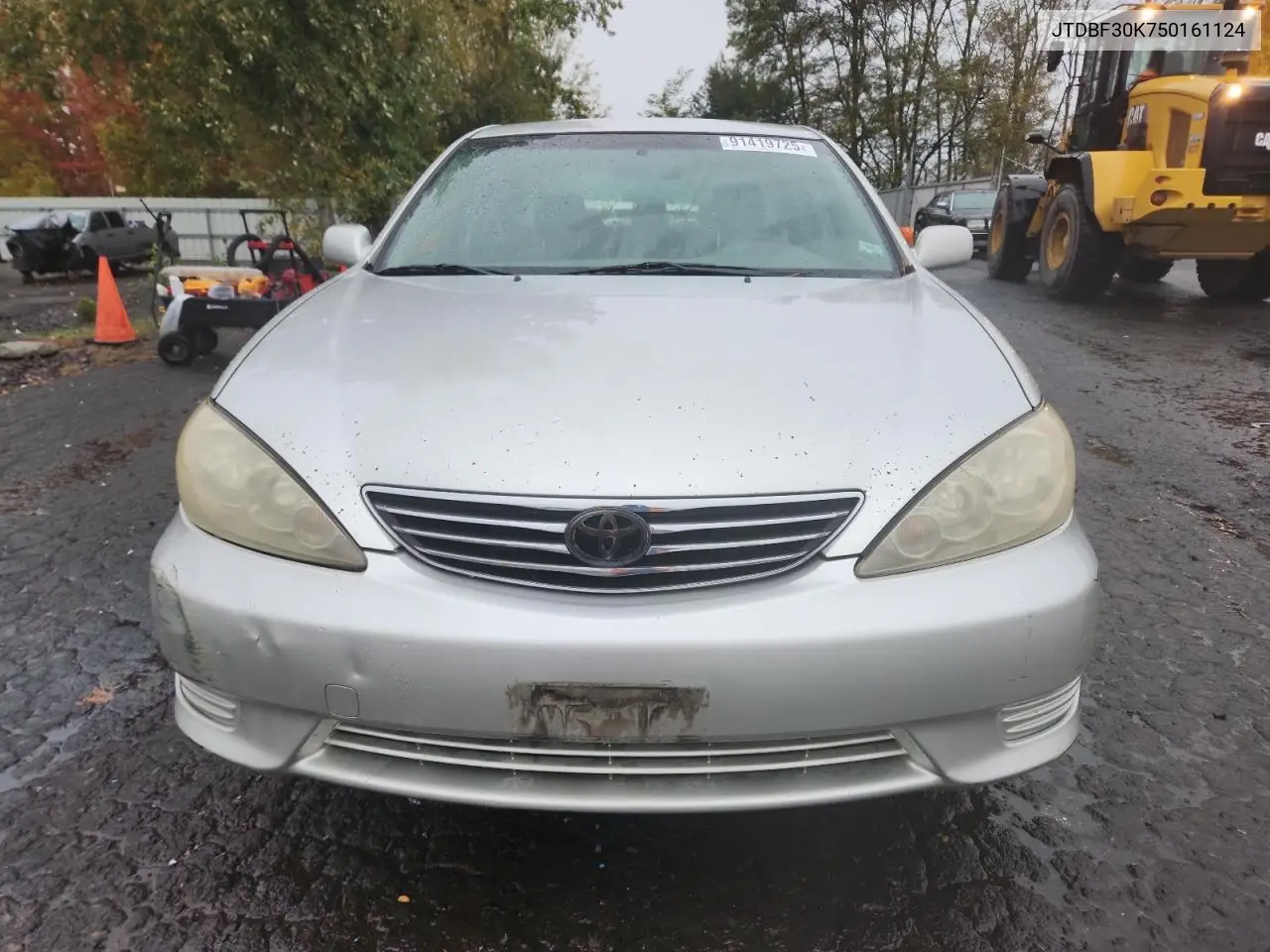 JTDBF30K750161124 2005 Toyota Camry Le