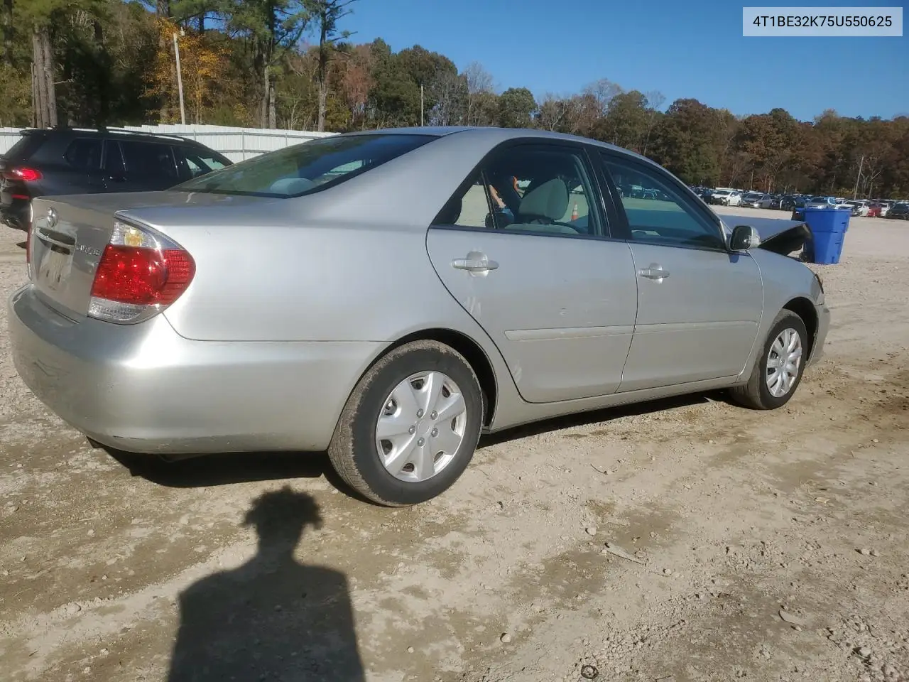 4T1BE32K75U550625 2005 Toyota Camry Le