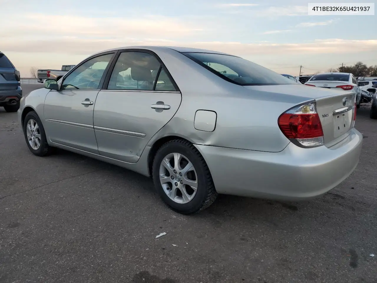 4T1BE32K65U421937 2005 Toyota Camry Le