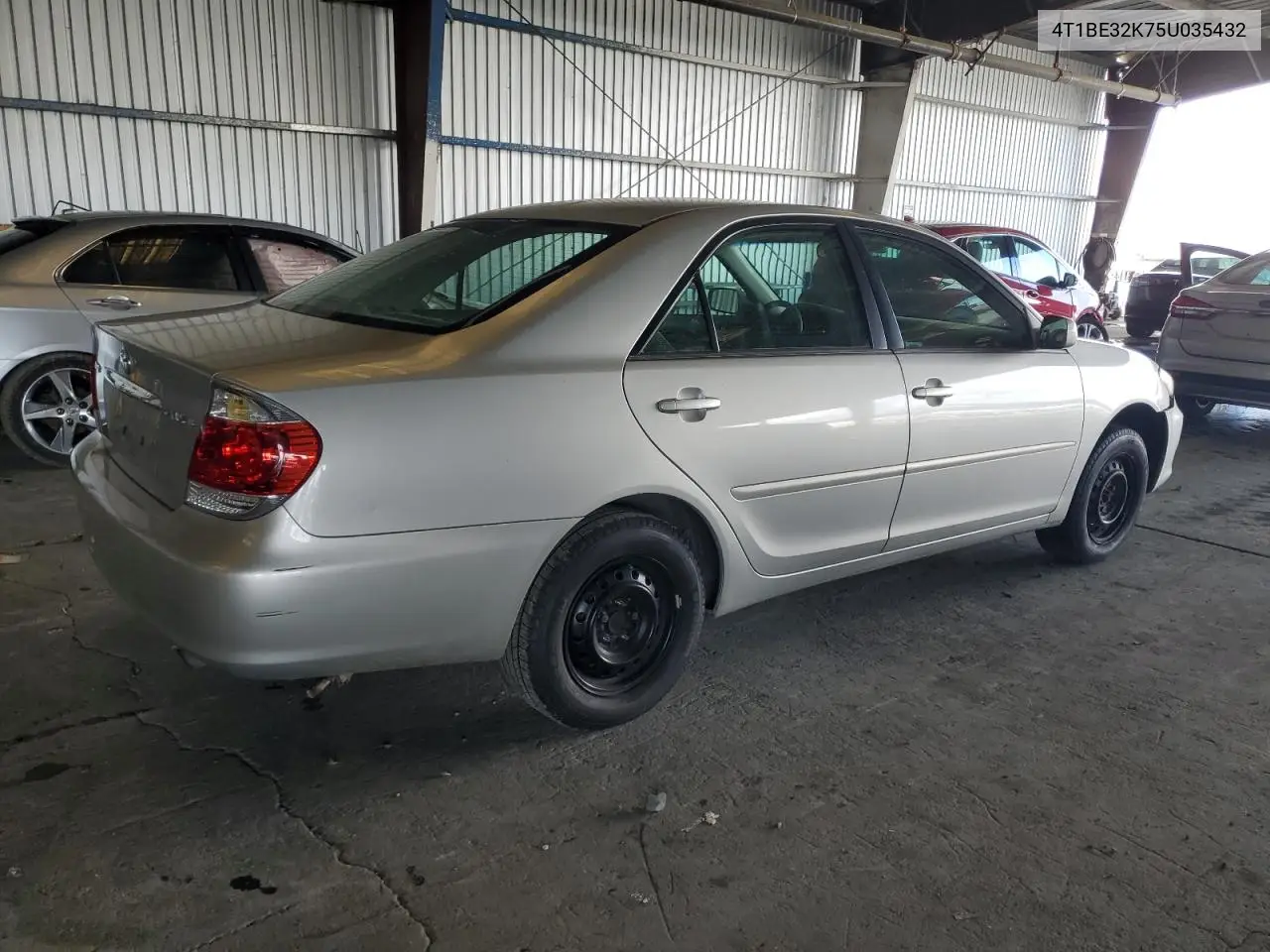 4T1BE32K75U035432 2005 Toyota Camry Le