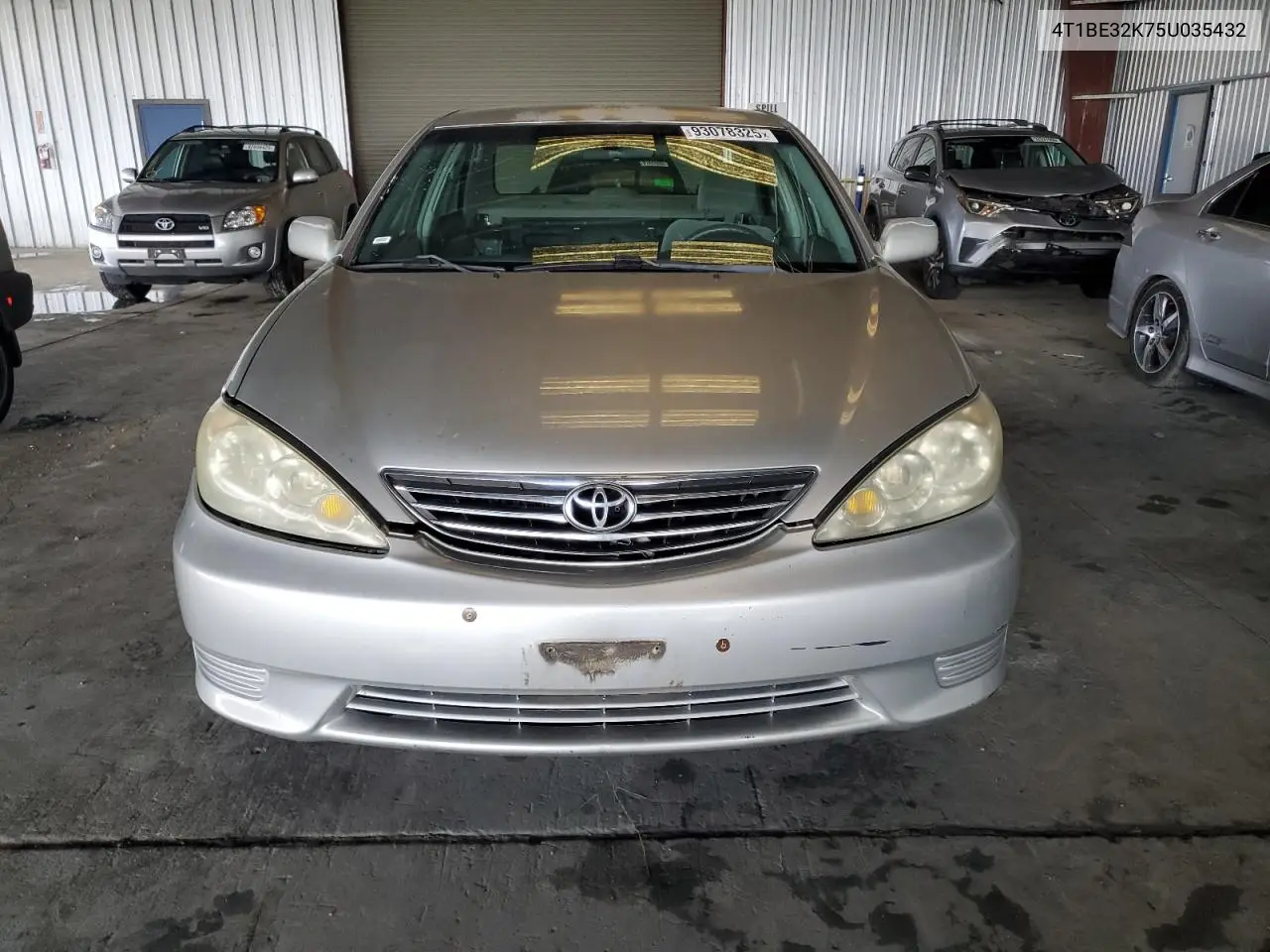 4T1BE32K75U035432 2005 Toyota Camry Le