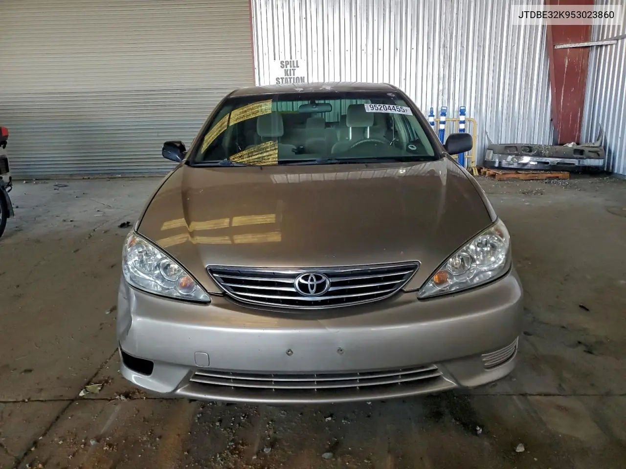 JTDBE32K953023860 2005 Toyota Camry Le