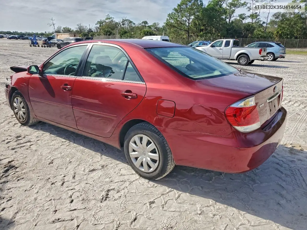 4T1BE32K35U414654 2005 Toyota Camry Le