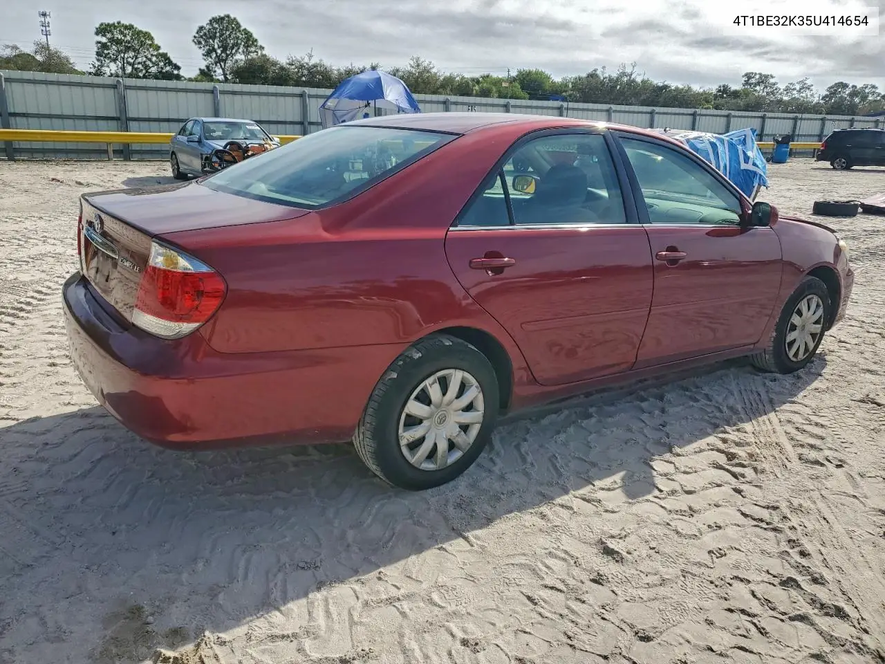 4T1BE32K35U414654 2005 Toyota Camry Le