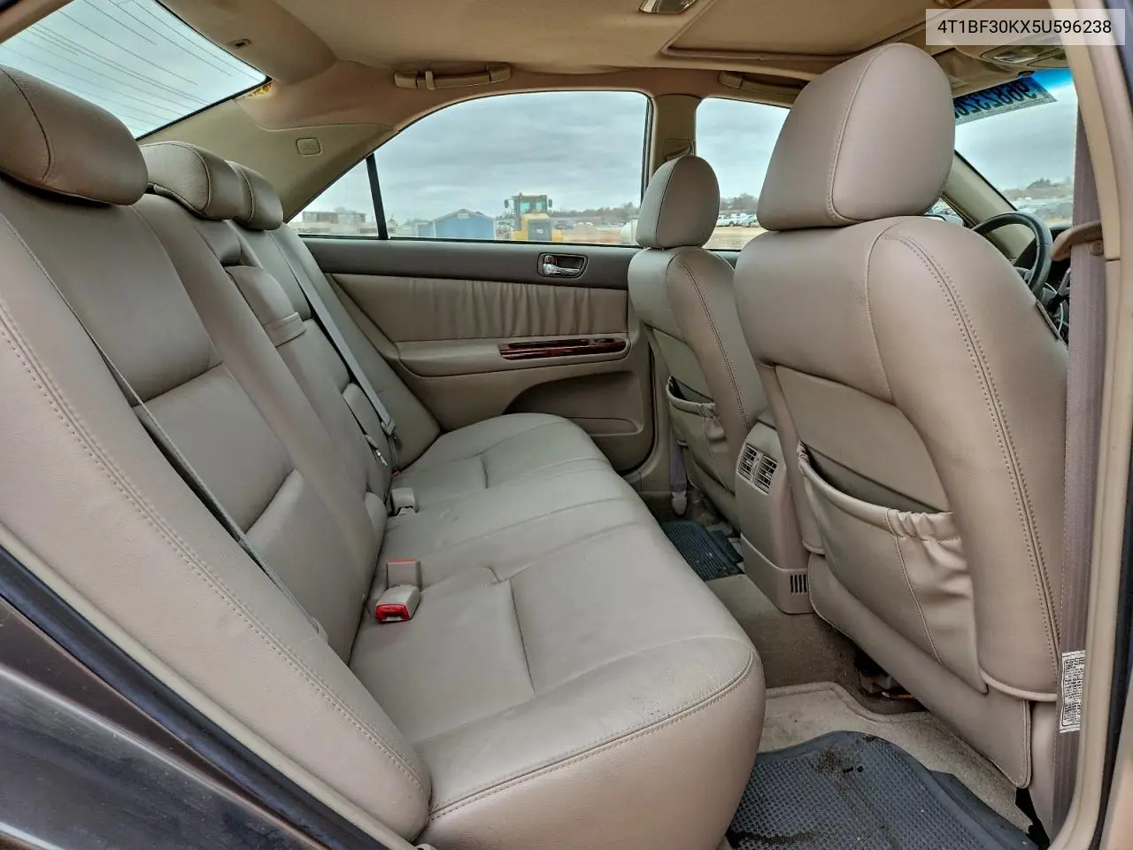 4T1BF30KX5U596238 2005 Toyota Camry Le