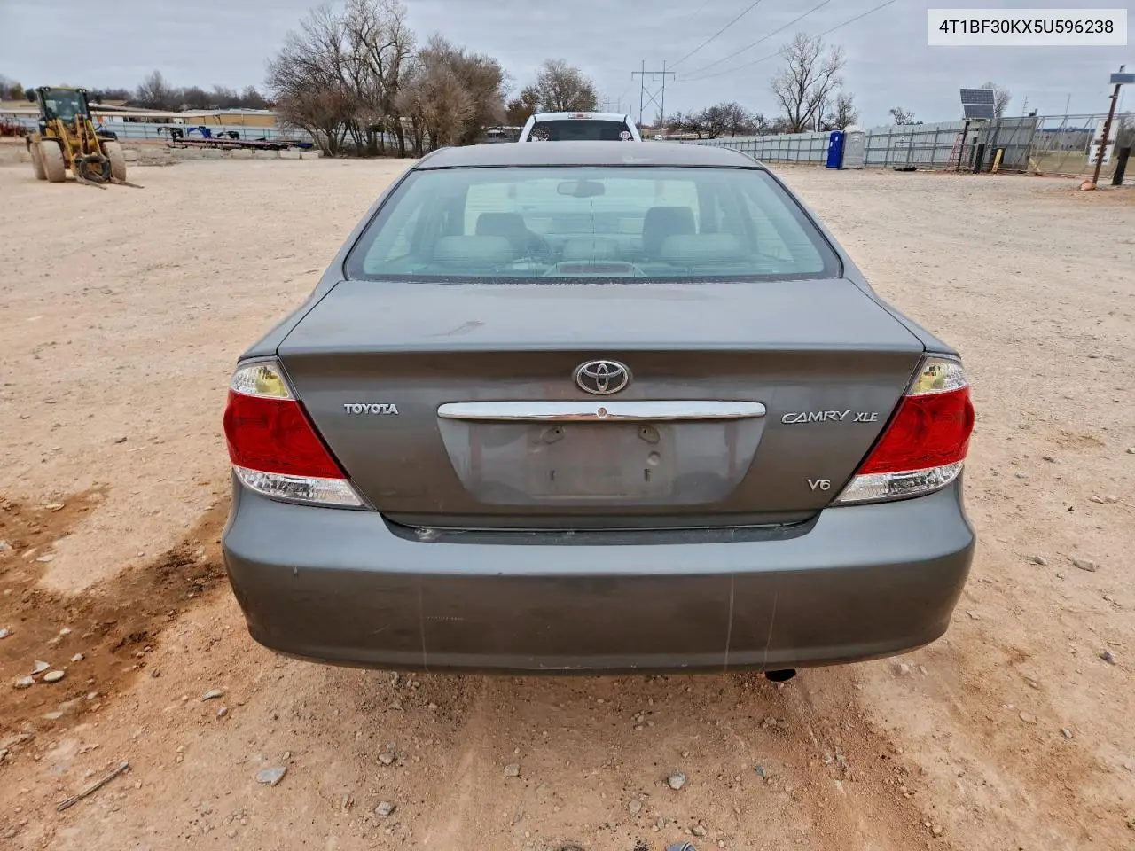 4T1BF30KX5U596238 2005 Toyota Camry Le