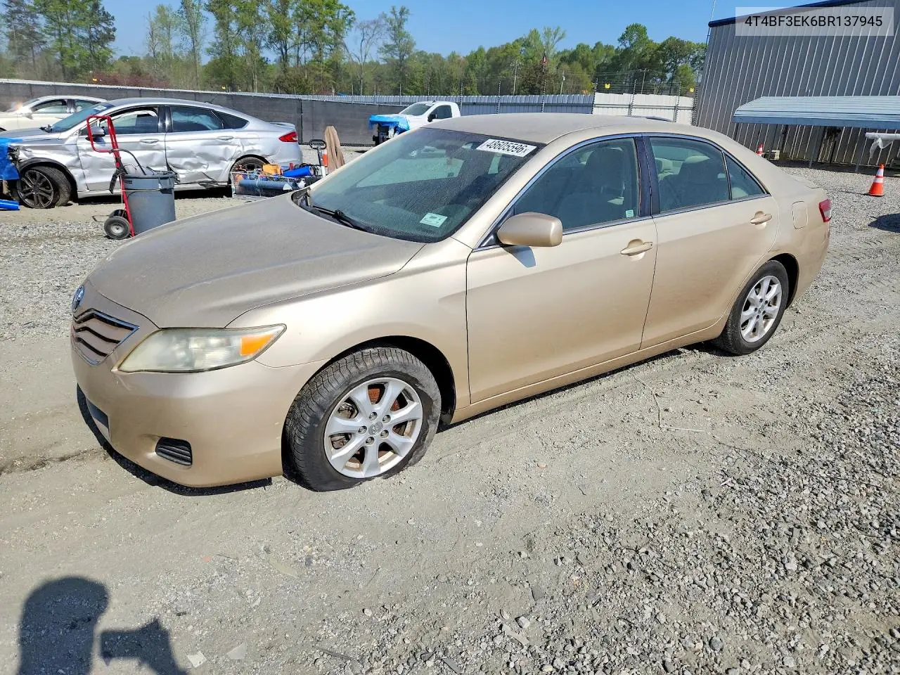 4T4BF3EK6BR137945 2011 Toyota Camry Le