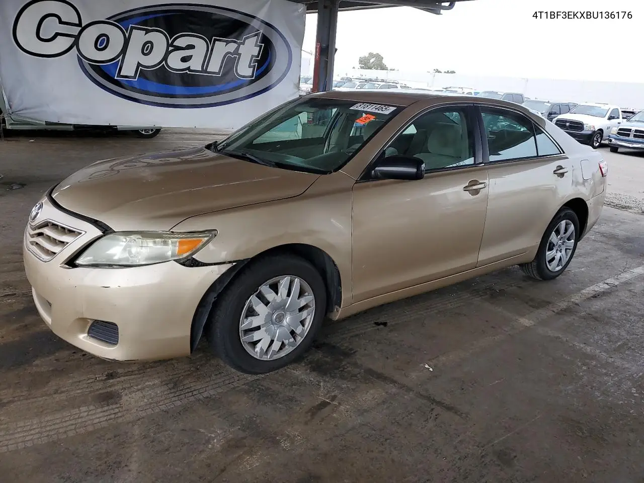 4T1BF3EKXBU136176 2011 Toyota Camry Base