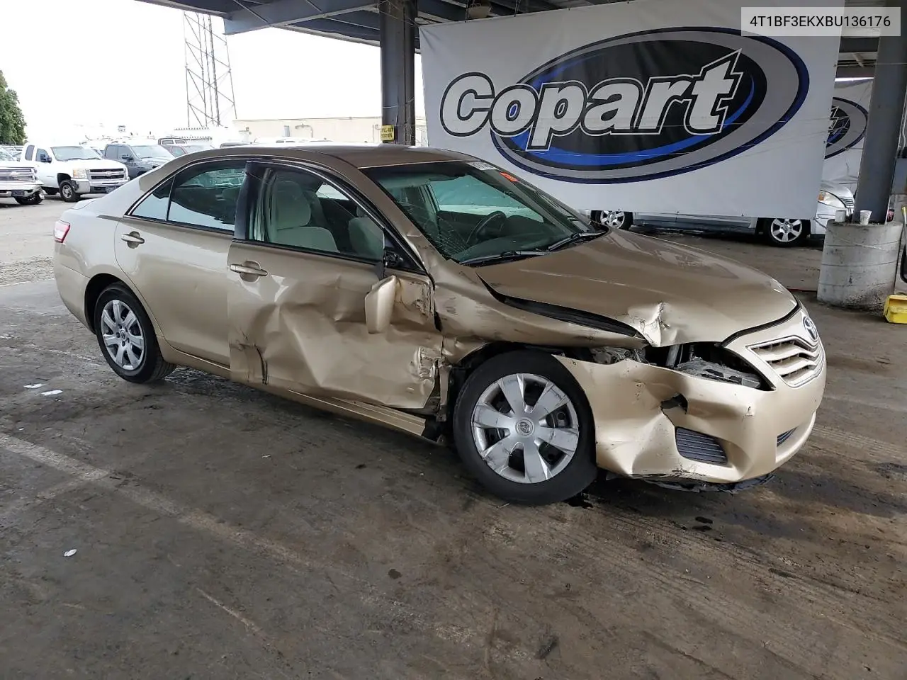 4T1BF3EKXBU136176 2011 Toyota Camry Base