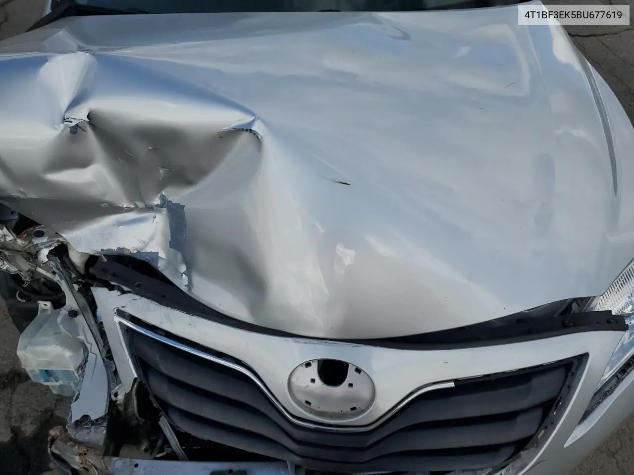 4T1BF3EK5BU677619 2011 Toyota Camry Base