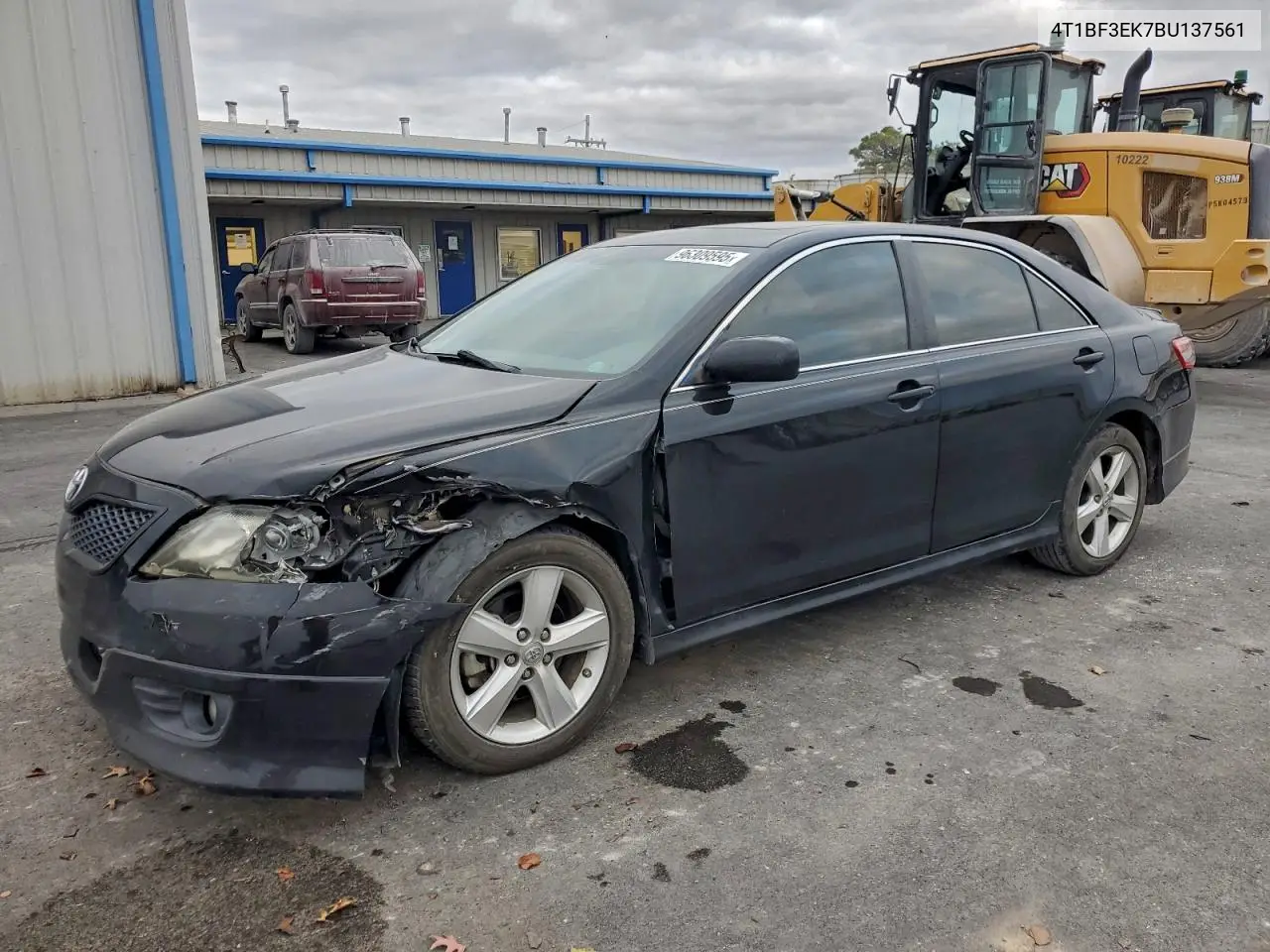4T1BF3EK7BU137561 2011 Toyota Camry Se